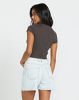 Billabong T-Shirt Goes Around