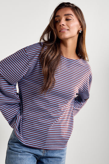 Womance T-Shirt 9182