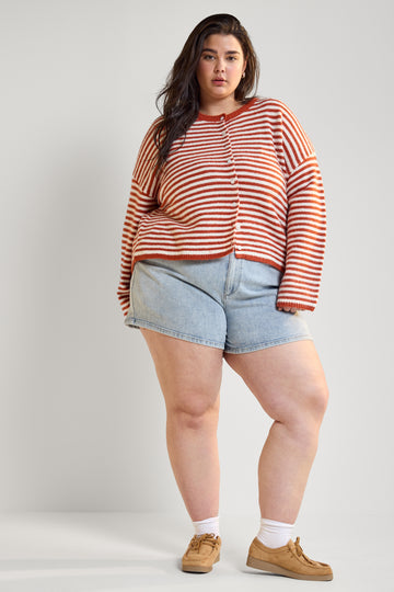 Womance Cardigan 8163